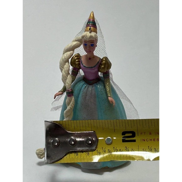 HALLMARK KEEPSAKE ORNAMENT BARBIE RAPUNZEL 1997 CHILDREN'S COLLECTORS SERIES - Picture 8 of 12